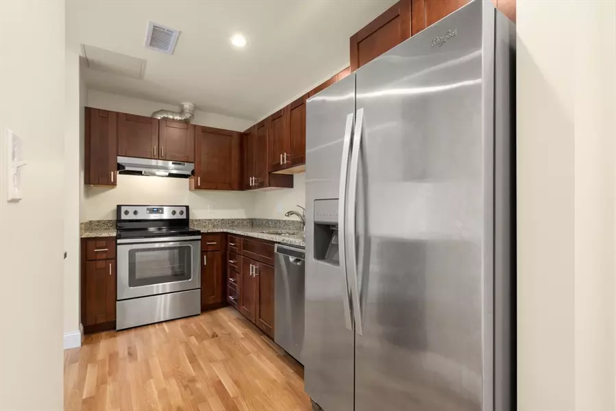 16 Peterborough #504, Boston, MA 02215