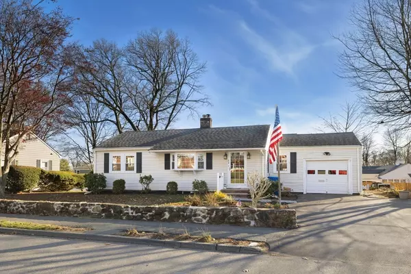 Wakefield, MA 01880,24 Hillcrest Rd