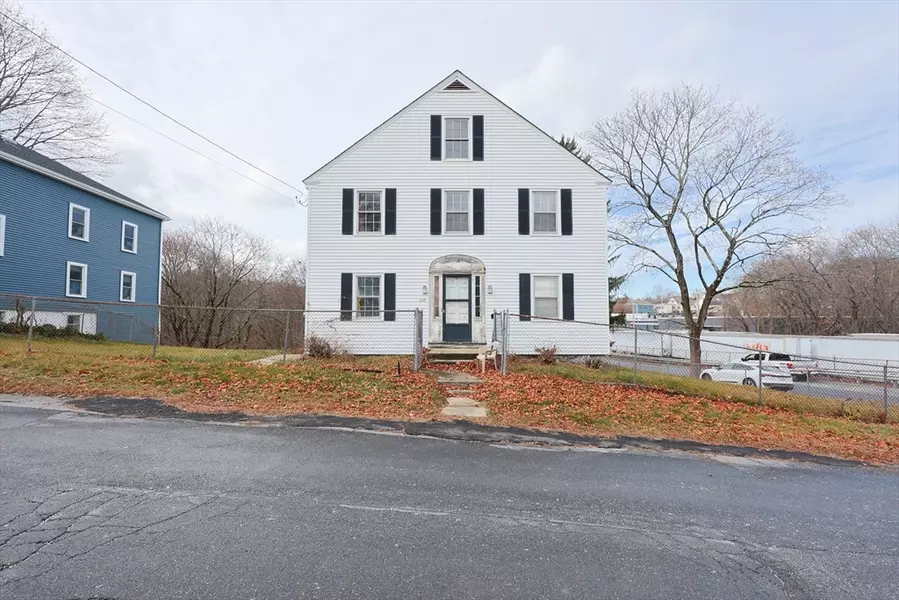 172 West St, Clinton, MA 01510