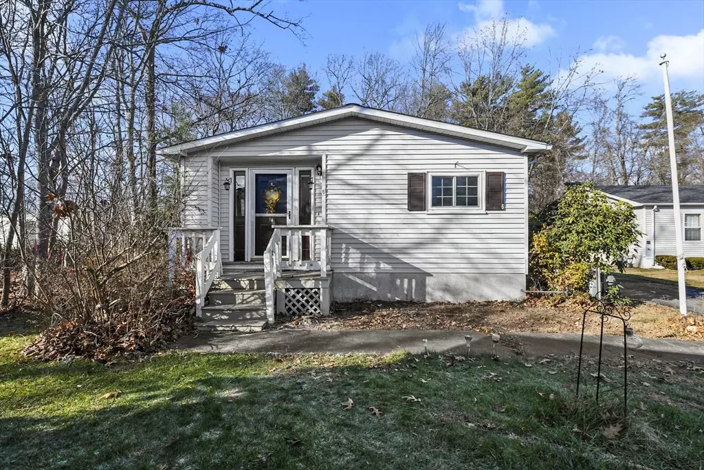 Rockland, MA 02370,6 Hornbeam Street