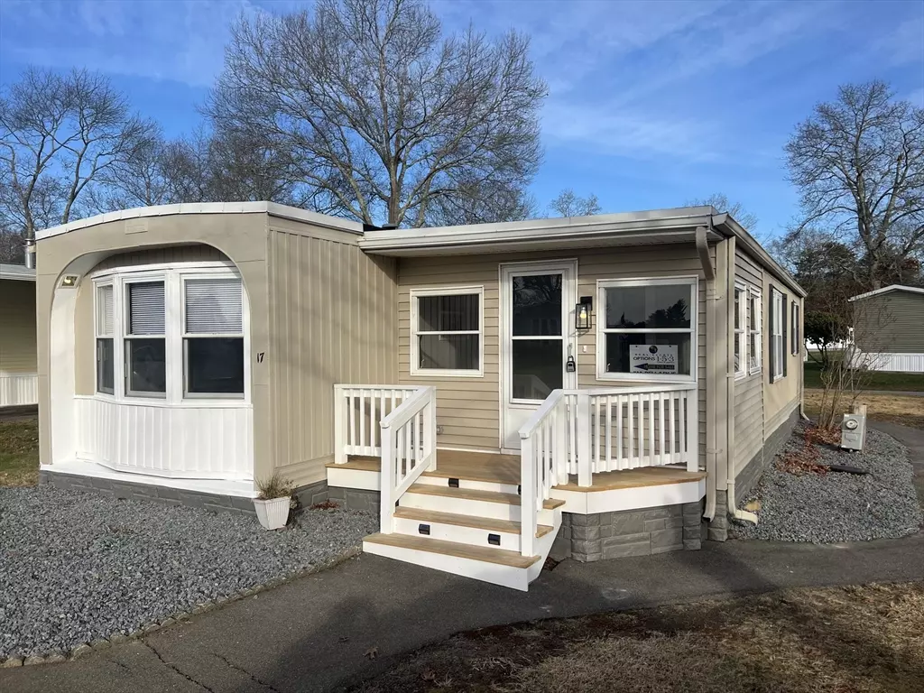 Plymouth, MA 02360,17 Bayberry Ln