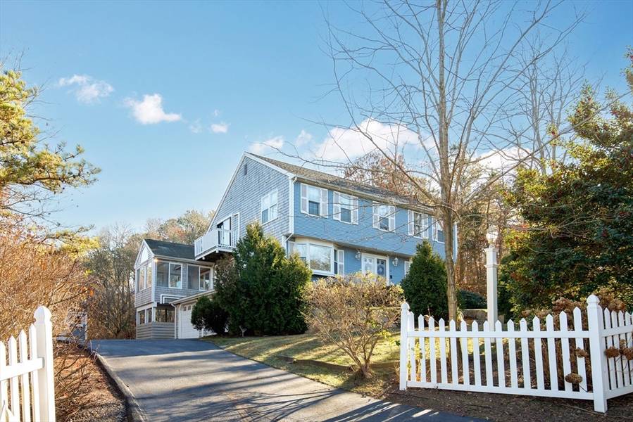 22 Long Boat Road, Bourne, MA 02532