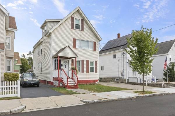 Malden, MA 02148,51 1/2 Willard St