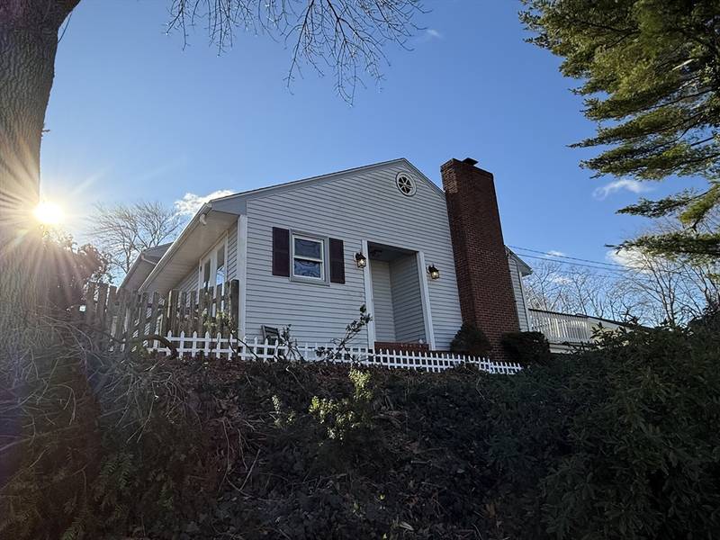 60 Sonoma Rd, Quincy, MA 02171