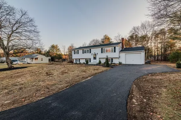 Hanover, MA 02339,43 Sequoya Lane