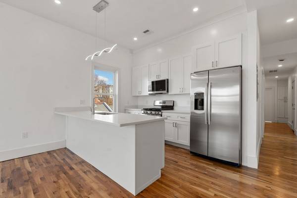 120 Regent St #2, Boston, MA 02119