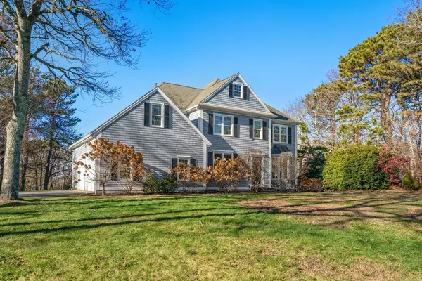 24 Longshank Circle, Falmouth, MA 02536