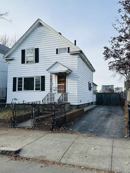 32 Central Ave, Everett, MA 02149