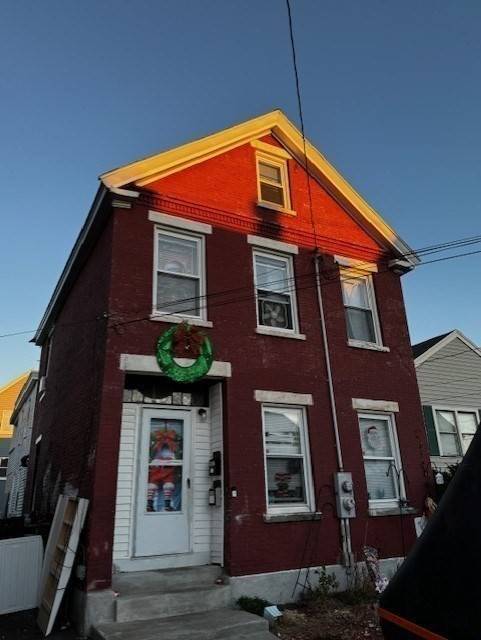 282 High St, Lowell, MA 01852