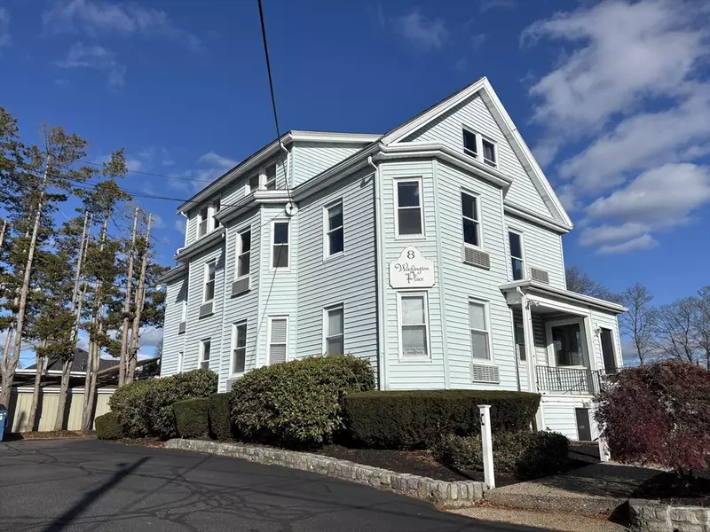 8 Washington Pl #102, Braintree, MA 02184