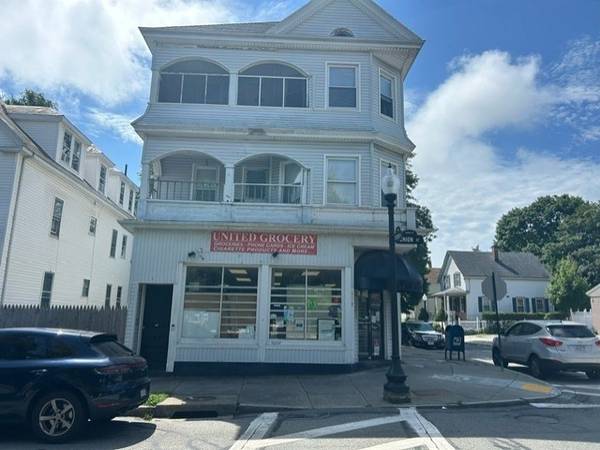 516 Union St #3, New Bedford, MA 02740