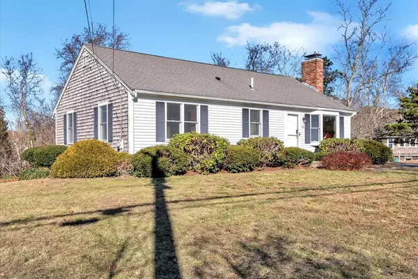 10 W Great Western Rd, Yarmouth, MA 02664