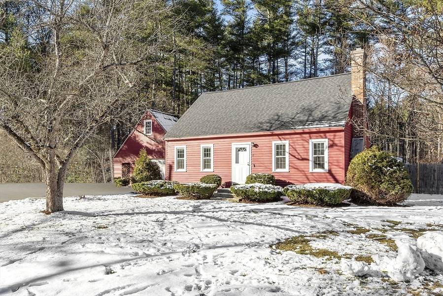 21 Walnut Street, Townsend, MA 01469