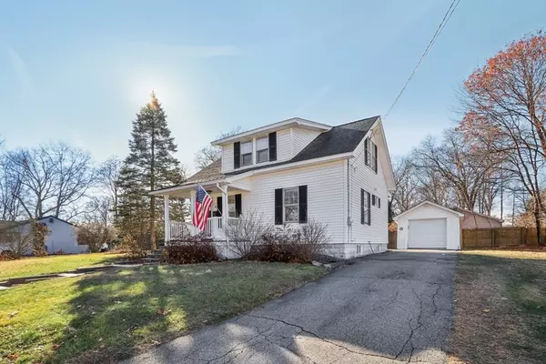 49 Edgemere Blvd, Shrewsbury, MA 01545