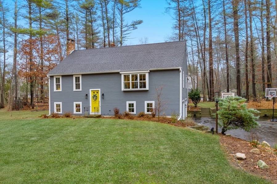 8 Tindale Way, Hanover, MA 02339