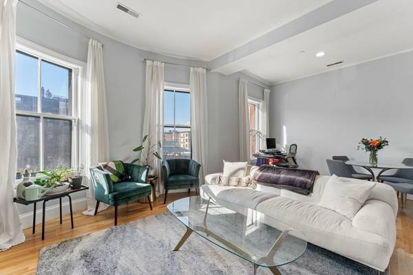 460 Massachusetts Ave #3, Boston, MA 02118