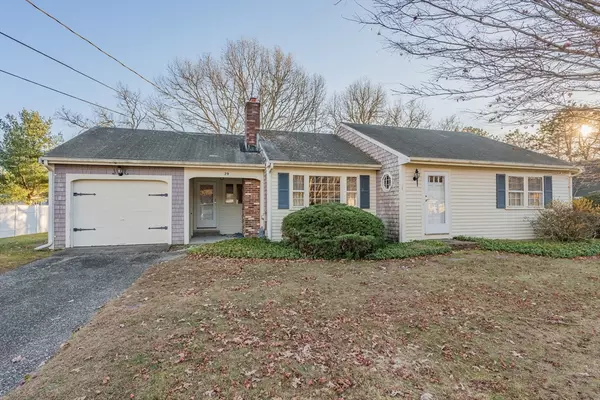 29 Captain Besse Rd, Yarmouth, MA 02664