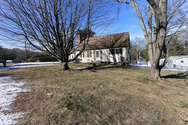 Southwick, MA 01077,4 Woodside Cir