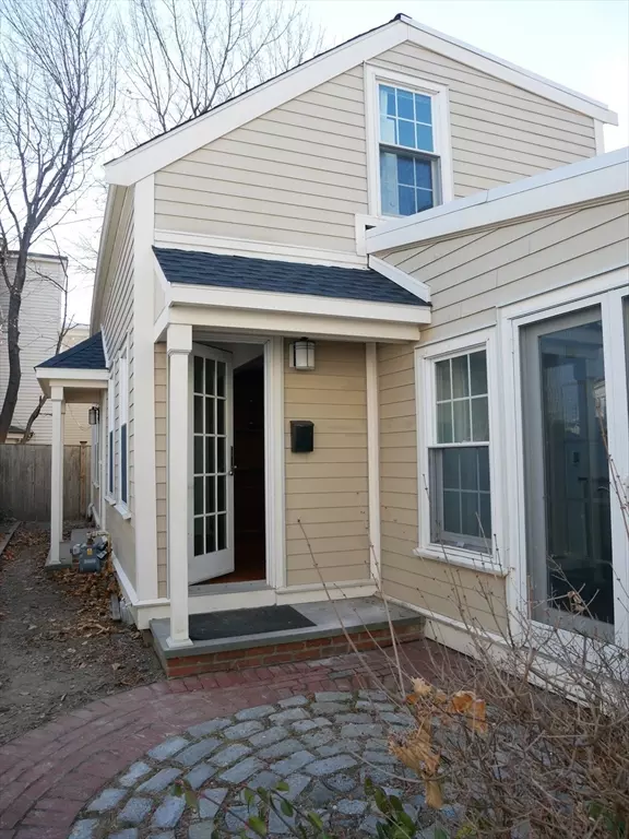 146 1/2 Thorndike Street #B, Cambridge, MA 02141