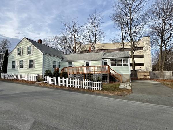 12 Cottage St, Randolph, MA 02368