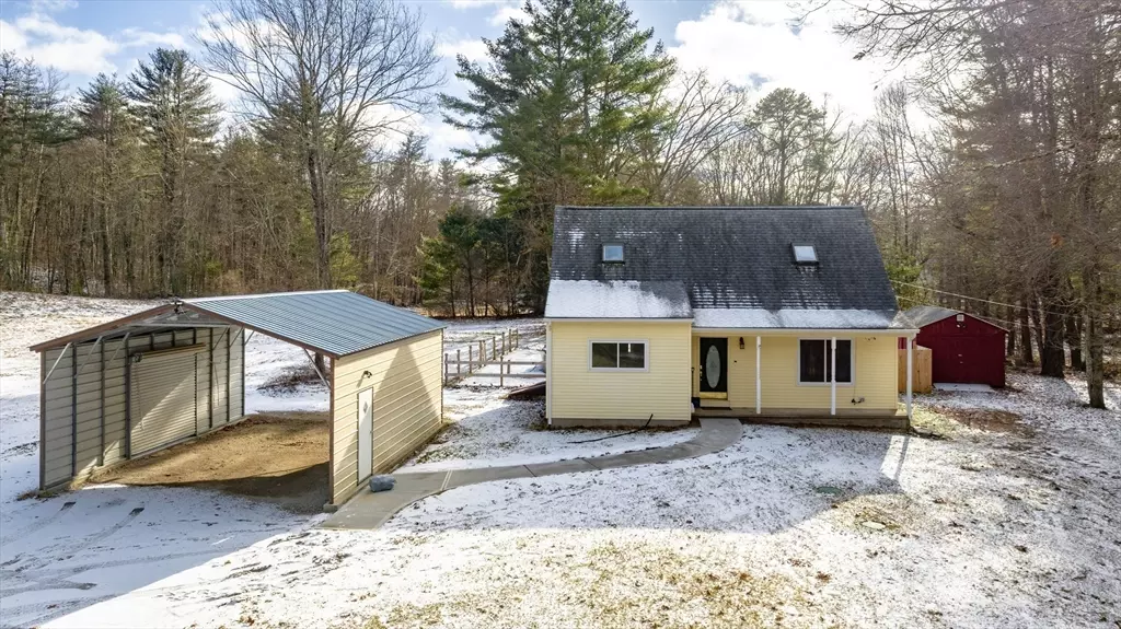 38 Cordner Rd, Belchertown, MA 01007