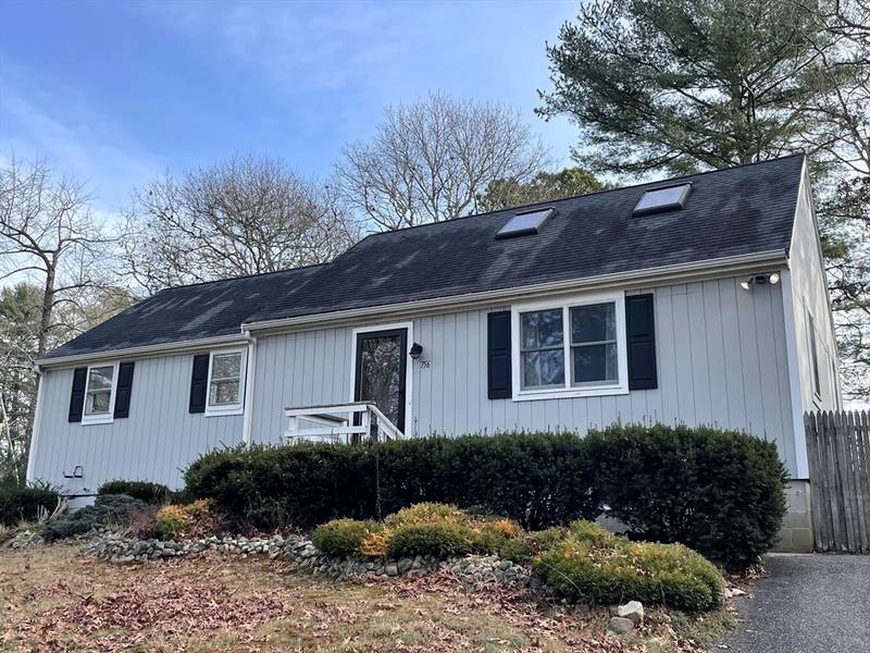 756 Bourne Rd, Plymouth, MA 02360