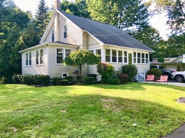 40 Circle Rd, Longmeadow, MA 01106