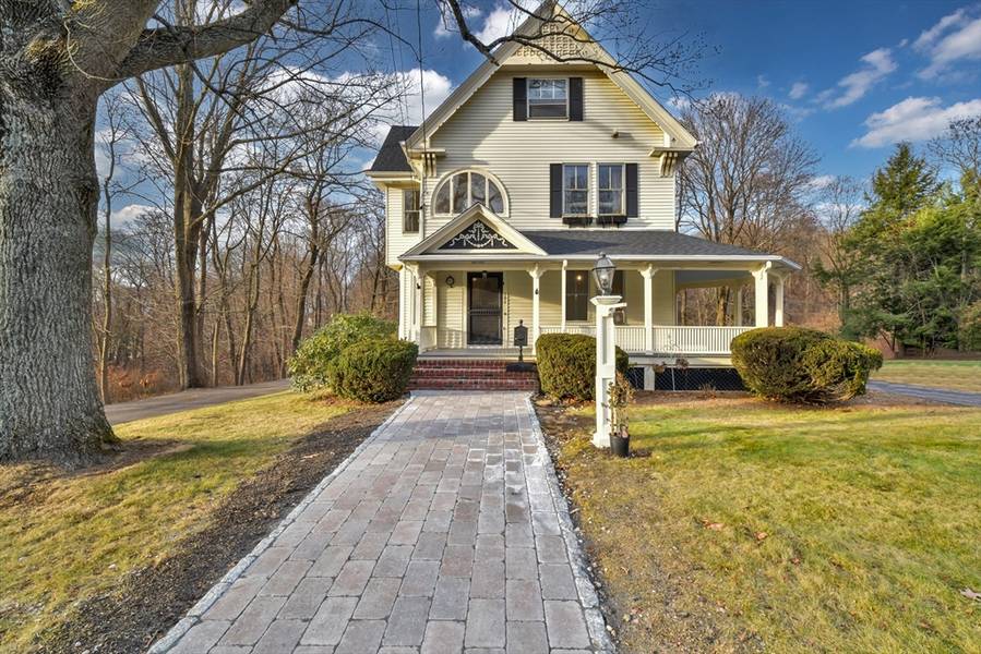 104 Elmwood, North Attleboro, MA 02760