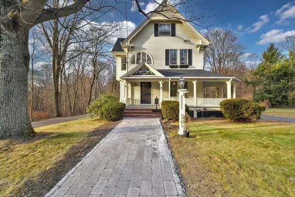 104 Elmwood, North Attleboro, MA 02760