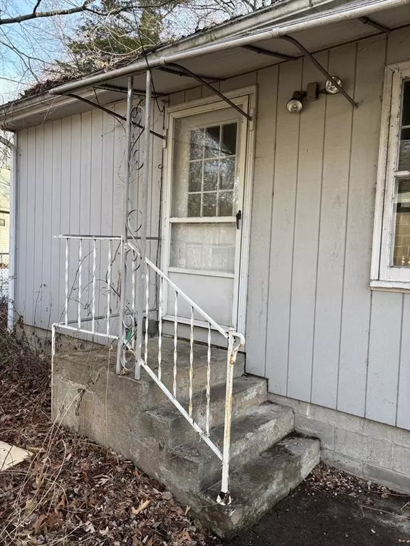 Southampton, MA 01073,34 Bluemer Rd