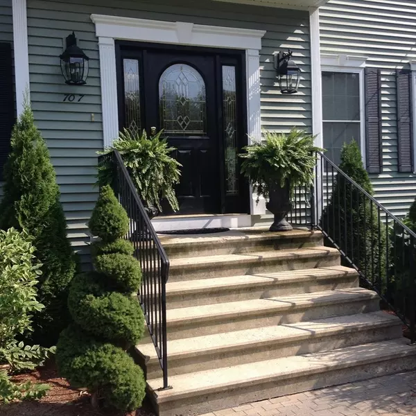 Leicester, MA 01542,707 Stafford St