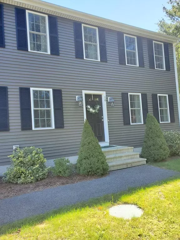 10 Patriots Path, Middleboro, MA 02346