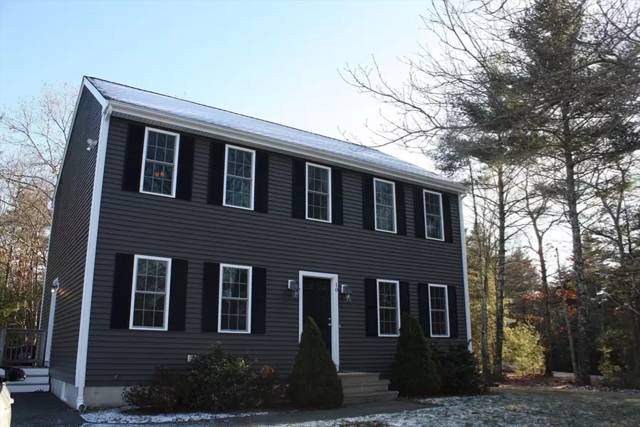 10 Patriots Path, Middleboro, MA 02346