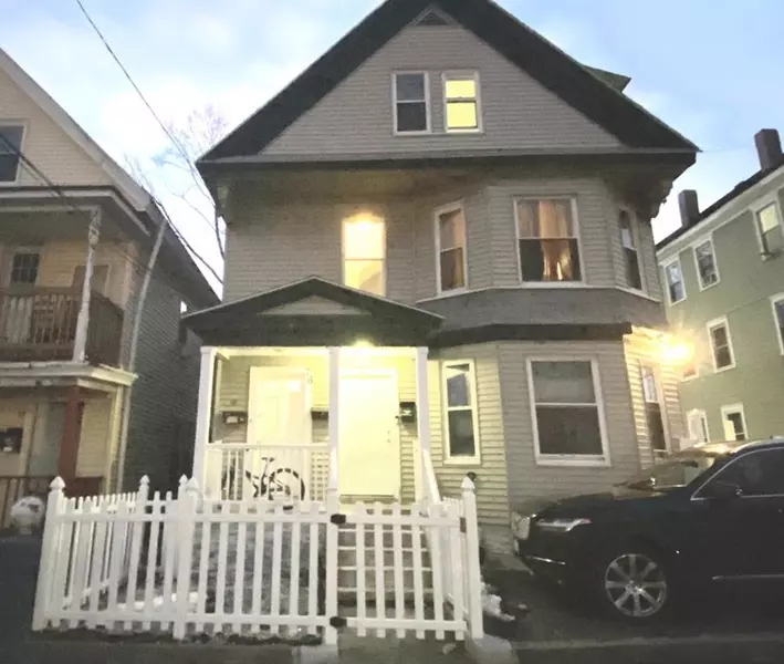 76-78 Saratoga St, Lawrence, MA 01841