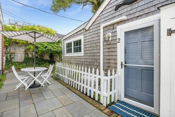 3 Kendall Lane #Unit B2, Provincetown, MA 02657