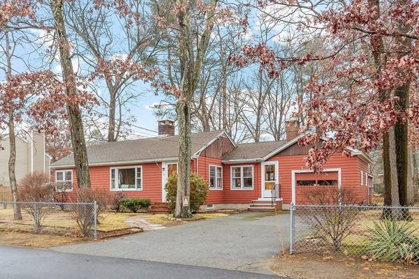 38 Dudley Rd, Tewksbury, MA 01876