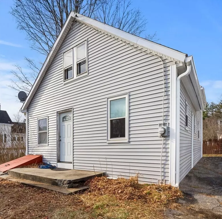 Townsend, MA 01469,24 Brookline St