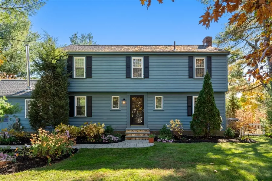 30 Kenney Ln, Concord, MA 01742