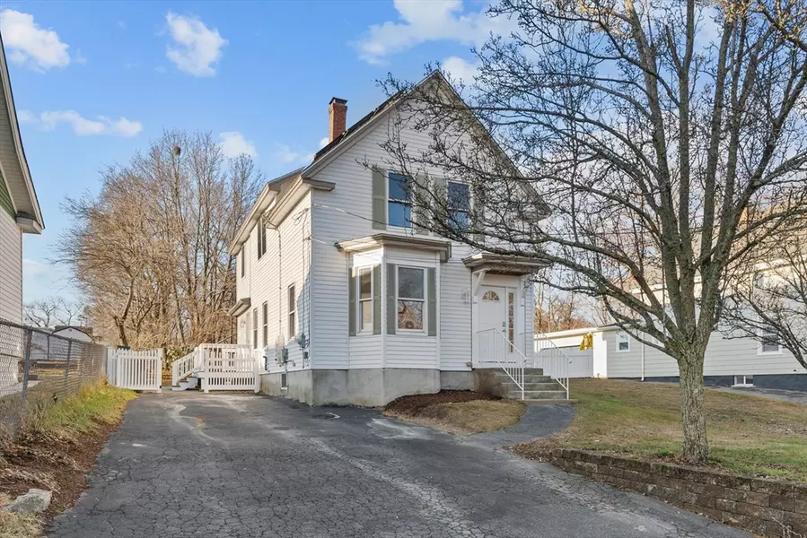 74 Hampson St, Dracut, MA 01826