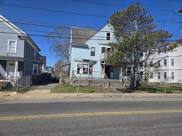 977 Warren Ave, Brockton, MA 02301