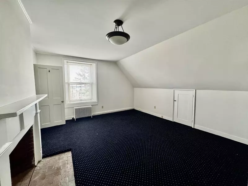 412 County St #3East, New Bedford, MA 02740