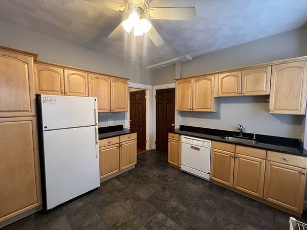 253 Washington St #253, Cambridge, MA 02139