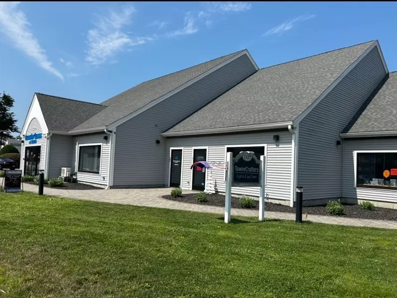 1327 Main St, Walpole, MA 02081