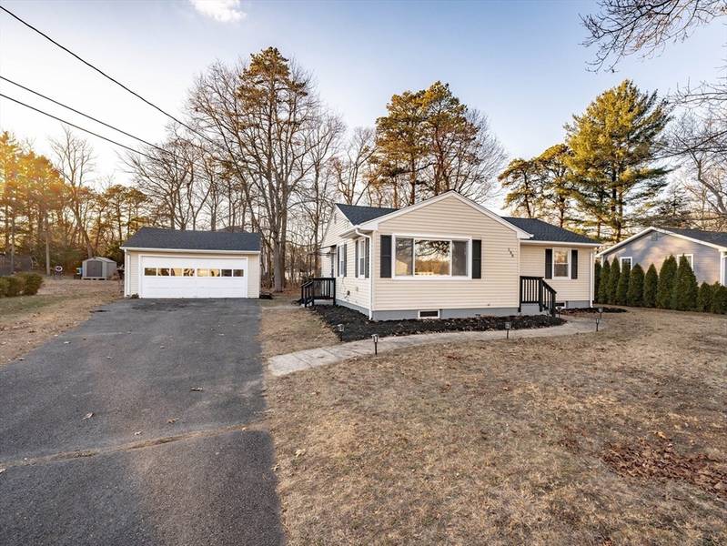 188 Line St, Agawam, MA 01030