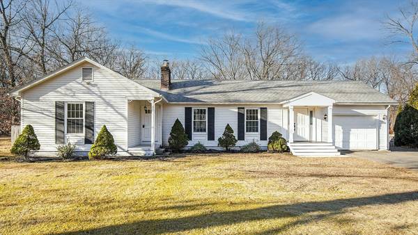 48 Carmen Ave, Agawam, MA 01030