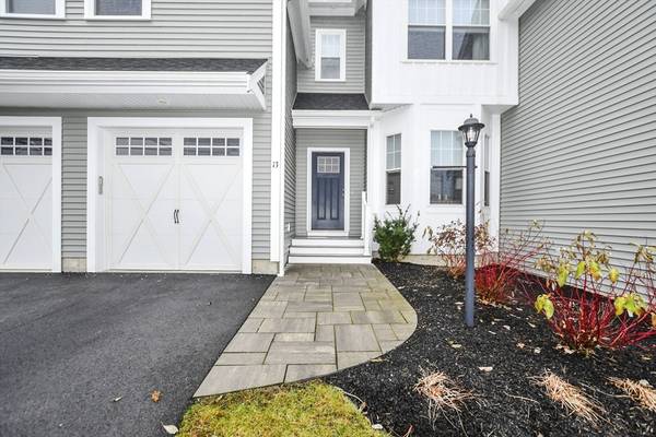 Woburn, MA 01801,13 Bridle Path #13