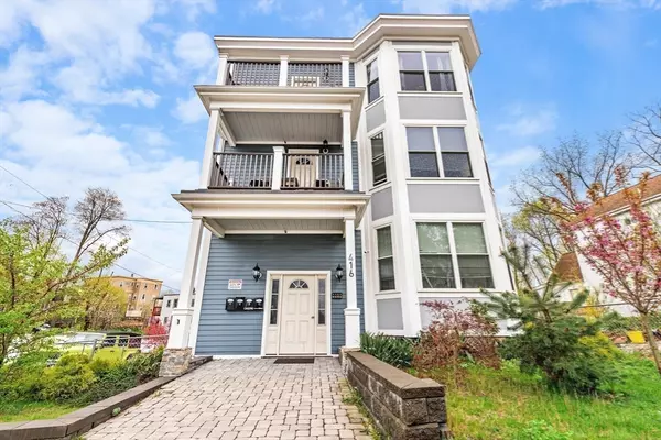 416R Harvard St, Boston, MA 02124