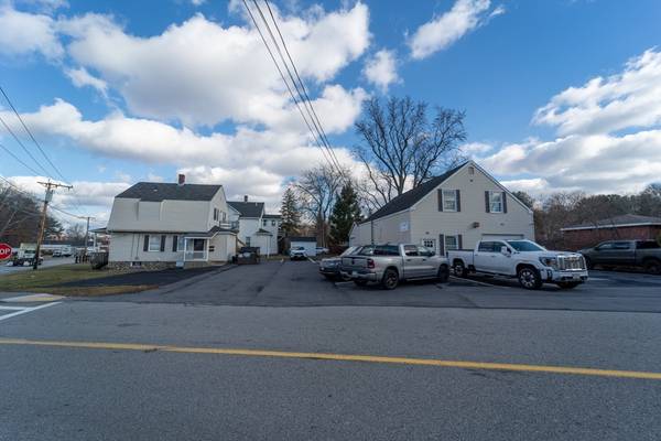 25 Southbridge St, Auburn, MA 01501