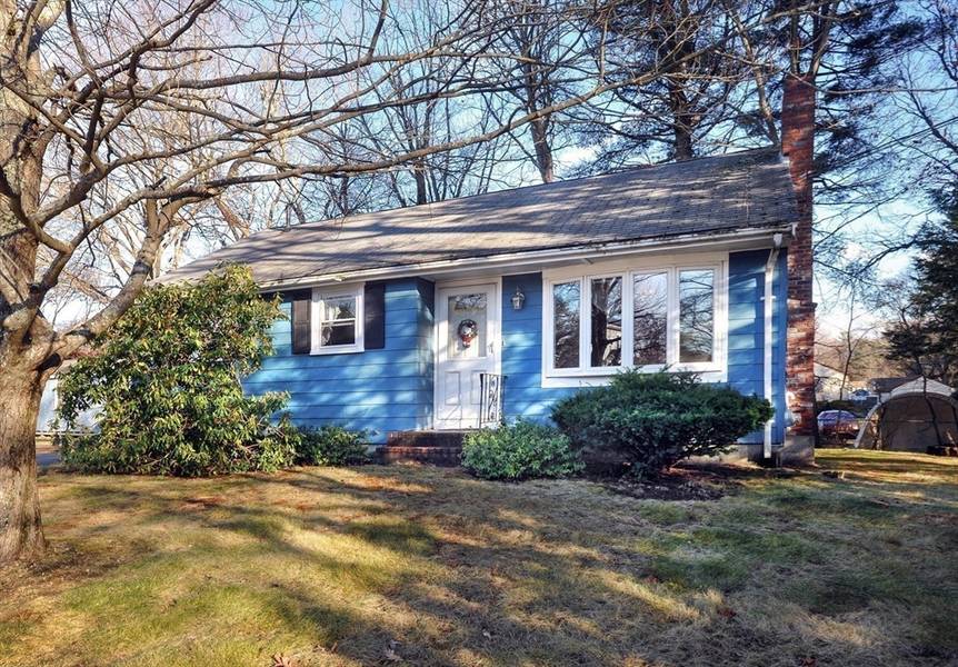 5 Fern Rd, Holbrook, MA 02343