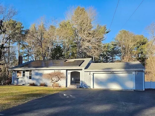 46 Kwedar Ave, Stoughton, MA 02072